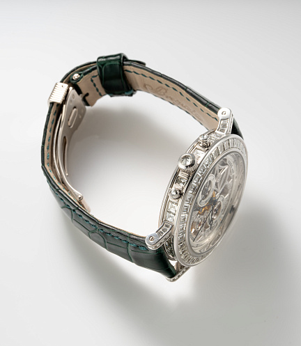 Classique Chronograph in White Gold