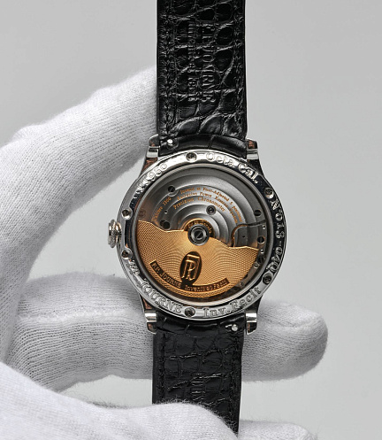 Octa Calendrier in 38mm Platinum Case with Brass Movement
