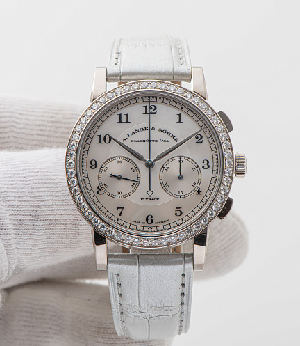 1815 Chronograph with MOP Dial and Diamonds Bezel