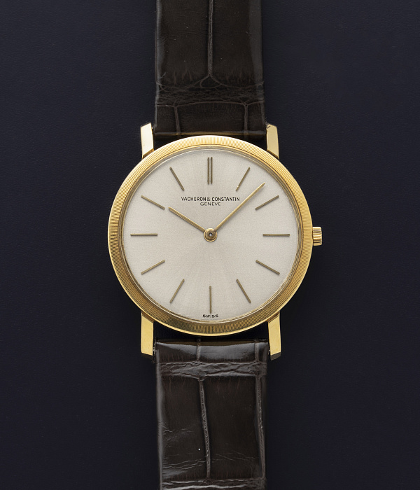 Dress watch with fluted Bezel in Yellow Gold
