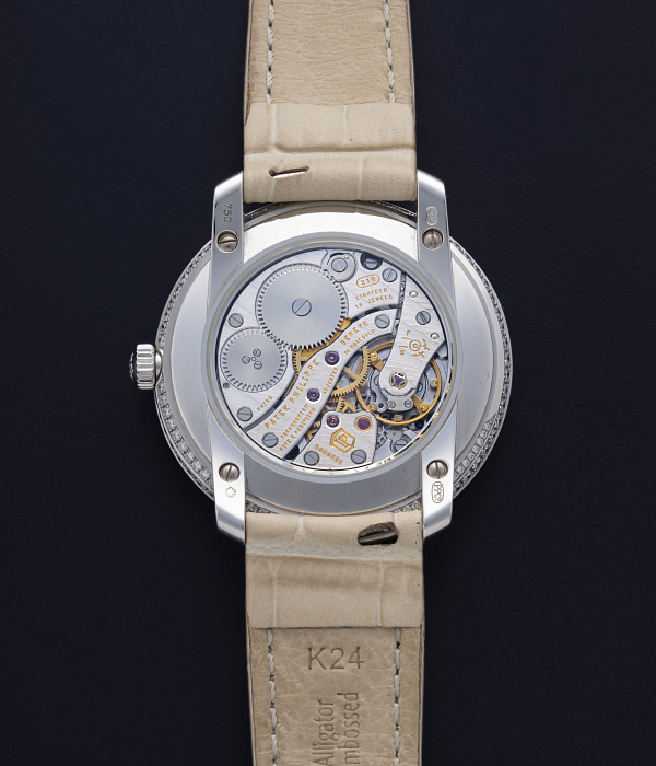 Complication in White Gold