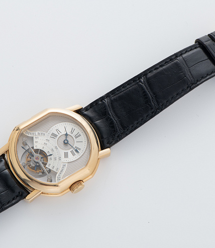 Regulateur Tourbillon in Yellow Gold with Clous de Paris