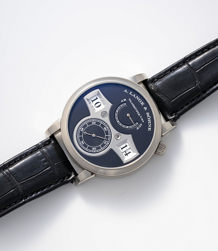 Zeitwerk in White Gold