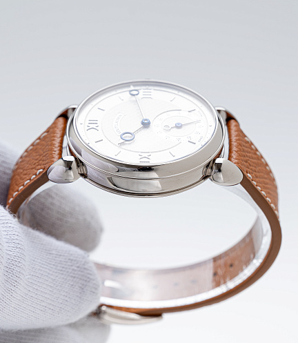 Vingt-8 in White Gold with White DIal